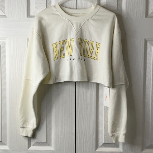 Lazy Sunday Women’s Cropped New York Long Sleeve Sweatshirt Size L - Picture 1 of 10